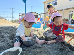 園庭遊び